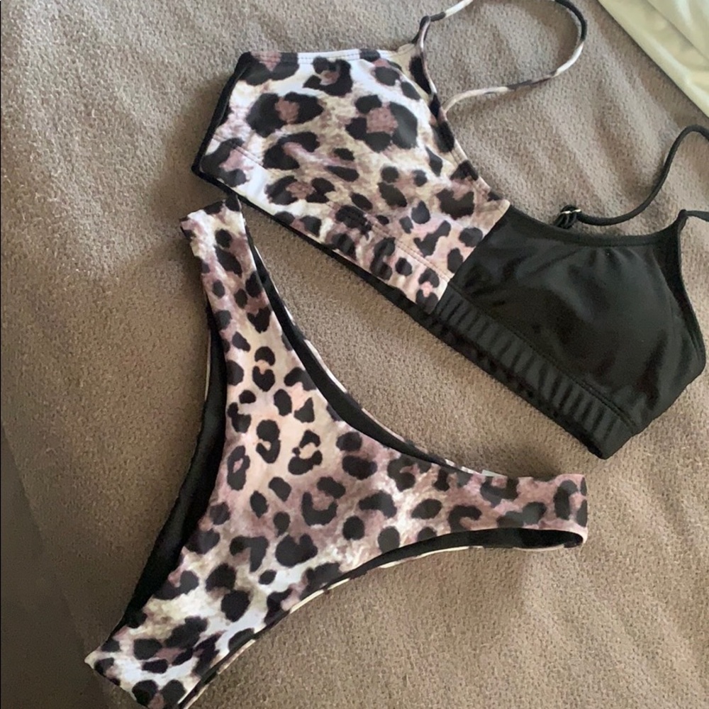 Cheetah Bathingsuit